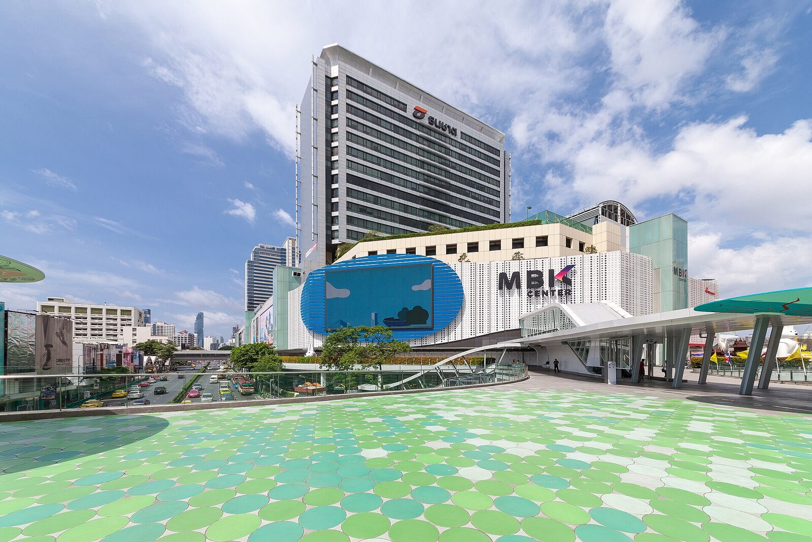 Laatste shopping bij MBK Center